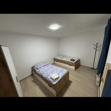 2 Schlafzimmer Albins At Апартаменты